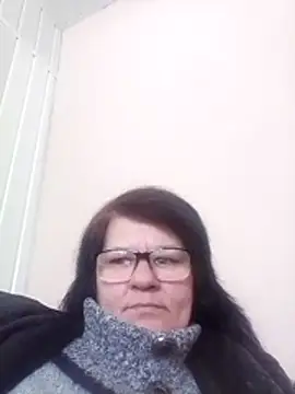 Snapshot of NysiOlsen chatting on February 2, 9:30 am NysiOlsen online show from February 2, 9:30 am