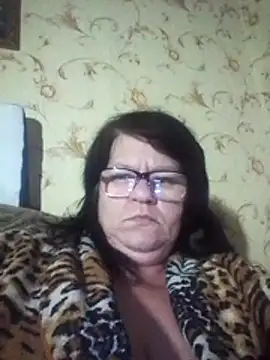 Snapshot of NysiOlsen chatting on February 10, 6:45 pm NysiOlsen online show from February 10, 6:45 pm