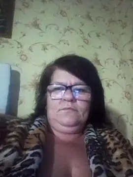 Snapshot of NysiOlsen chatting on February 20, 6:41 pm NysiOlsen online show from February 20, 6:41 pm