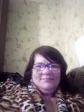 NysiOlsen online show from April 19, 11:20 am