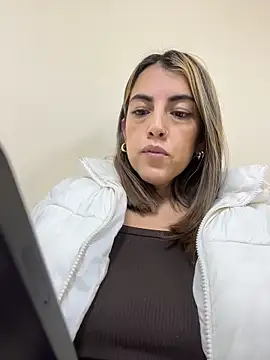 Paulinaa bella online show from March 4, 11:44 pm