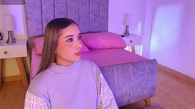 Lucy Carson  online show from April 22, 3:42 am