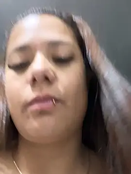 Snapshot of Pretty__Milf chatting on February 25, 9:30 am Pretty Milf online show from February 25, 9:30 am