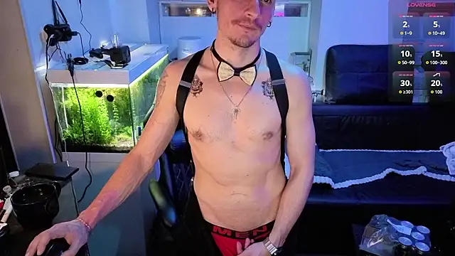 Rayzel White online show from February 2, 12:20 am