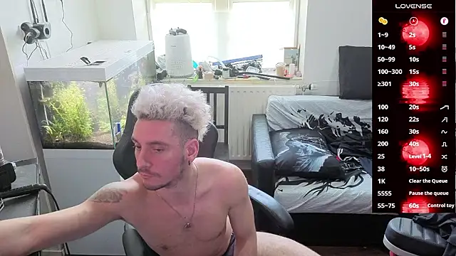 Rayzel White online show from March 9, 1:04 pm