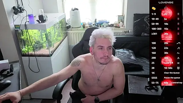 Rayzel White online show from March 27, 4:07 pm