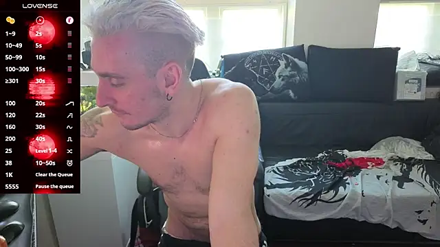 Rayzel White online show from April 26, 2:26 pm