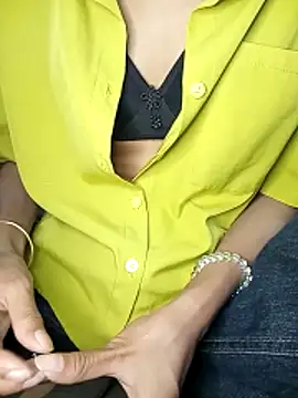 Snapshot of Lisa_xx2 chatting on January 16, 11:36 am Lisa xx2 online show from January 16, 11:36 am