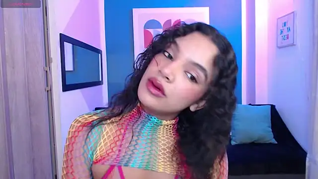 Snapshot of Nyxx_Velariia chatting on February 24, 2:26 pm Nyxx Velariia online show from February 24, 2:26 pm