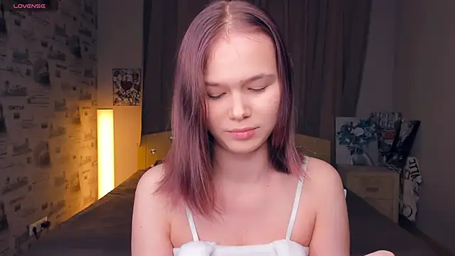 OwlLynn online show from January 18, 9:02 am