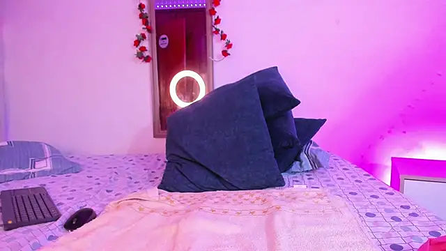 Snapshot of dirty_sexx_ chatting on February 11, 6:51 am dirty sexx online show from February 11, 6:51 am