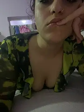 Snapshot of Arnn102 chatting on April 3, 6:50 pm Arnn102 online show from April 3, 6:50 pm