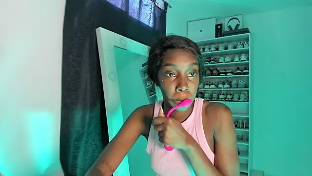 Amberprincess2 online show from May 28, 6:49 pm