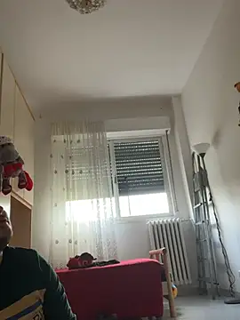 sarafragale online show from April 14, 1:50 pm