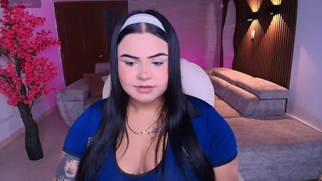 Snapshot of emily_prisston chatting on June 6, 3:22 am emily prisston online show from June 6, 3:22 am