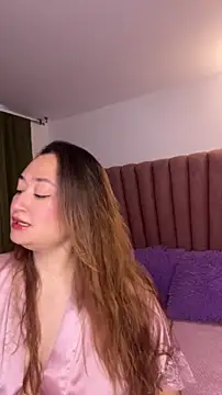 SalomeFlores online show from June 28, 11:38 am