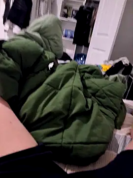 Tom32828 online show from February 28, 7:20 am