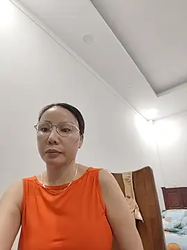 Famrita online show from June 2, 3:14 pm