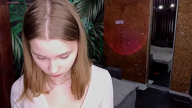 vickky shy online show from March 12, 6:14 pm