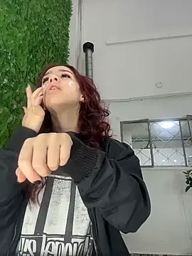 elodie rouge online show from March 23, 11:36 am