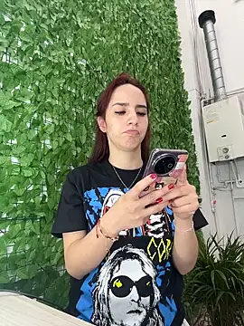 elodie rouge online show from April 6, 11:55 am