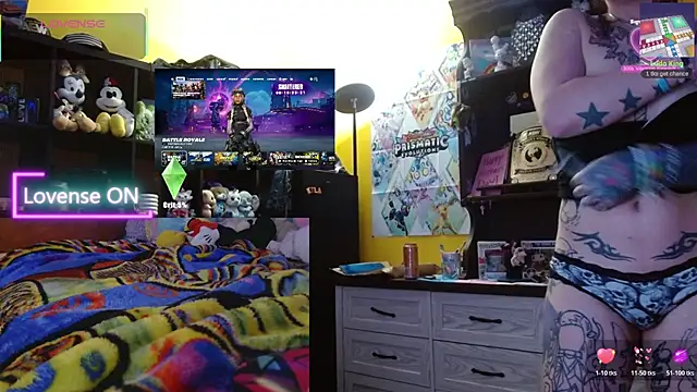 KylaRaven online show from June 5, 3:35 am