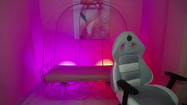 Ashley benson x online show from February 2, 8:18 pm