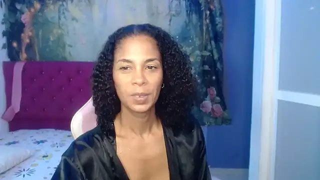 Snapshot of rosa_skinny chatting on June 20, 2:20 pm rosa skinny online show from June 20, 2:20 pm