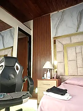 RossyAlvarez online show from April 1, 12:55 am