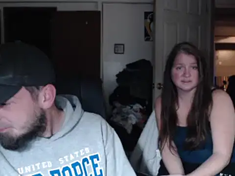 Snapshot of northsexycouple29 chatting on January 14, 11:31 pm northsexycouple29 online show from January 14, 11:31 pm