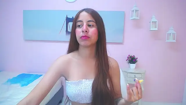 scarlett clyde online show from April 16, 12:17 pm