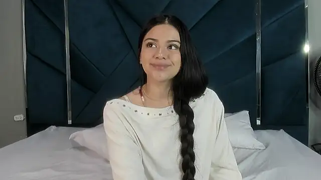 Snapshot of CottonCloud20 chatting on February 18, 2:02 pm CottonCloud20 online show from February 18, 2:02 pm