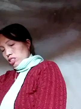 Gummiesu online show from March 15, 9:37 am