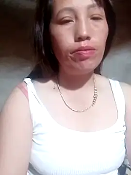 Gummiesu online show from April 7, 7:25 pm