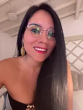 Snapshot of Miaswwe chatting on February 21, 2:51 pm Miaswwe online show from February 21, 2:51 pm