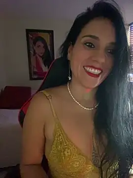 Snapshot of Miaswwe chatting on July 1, 8:41 pm Miaswwe online show from July 1, 8:41 pm