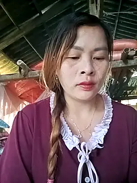 Bling sexy online show from April 3, 12:30 am