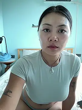 ruanruan05 online show from April 14, 2:39 am