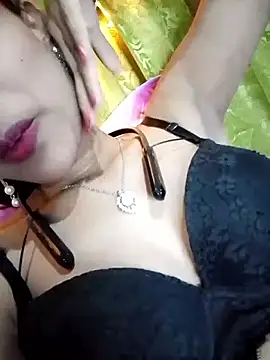 Maliha Chowdhury online show from April 18, 9:37 pm