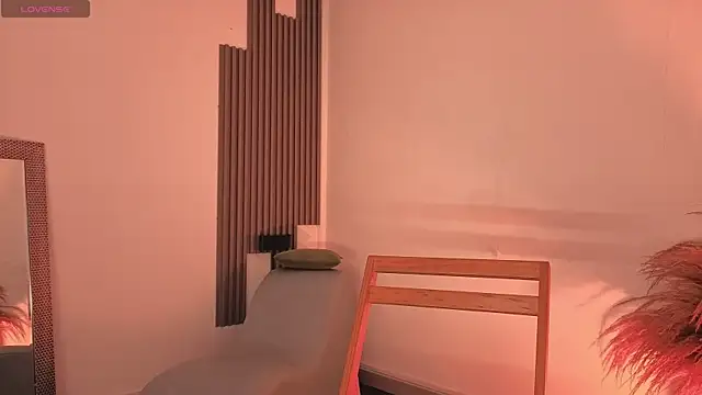 fransheskarossi online show from February 15, 12:03 pm