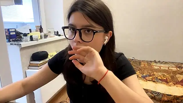 Snapshot of SaintMari chatting on July 14, 2:23 pm SaintMari online show from July 14, 2:23 pm