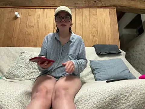 Snapshot of ju_juliette chatting on June 5, 8:03 pm ju juliette online show from June 5, 8:03 pm