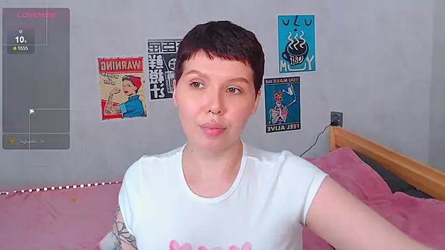 Snapshot of Elise_Day chatting on May 15, 5:09 pm Elise Day online show from May 15, 5:09 pm