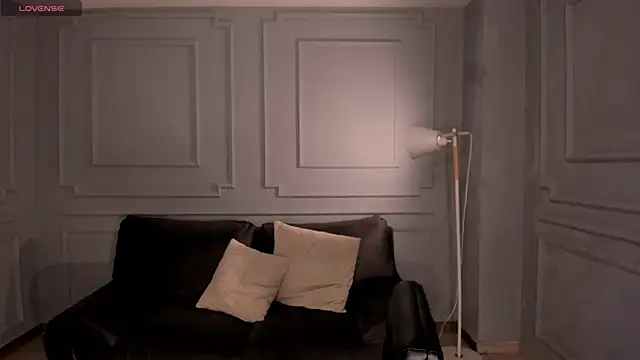 MilaVelvet  online show from April 7, 12:16 pm