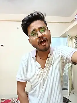 sdgjjkkmm online show from June 3, 12:30 pm