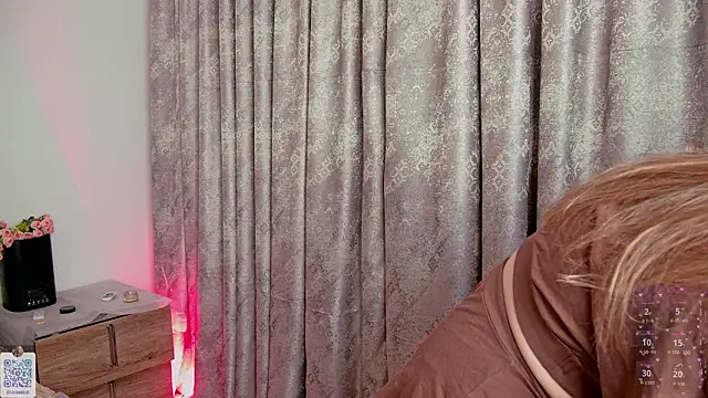 LilianBliss online show from March 8, 9:29 pm