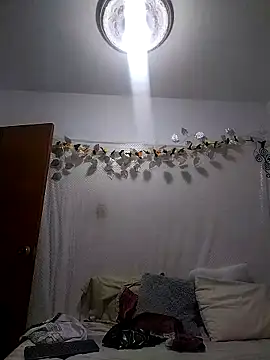 Eva Ferrari online show from April 3, 9:02 pm