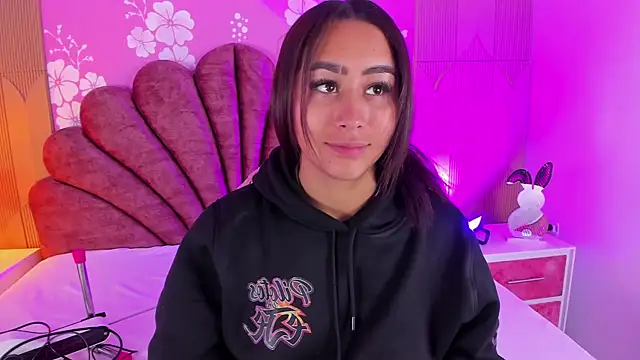 MadisonFox1 online show from February 27, 11:32 am