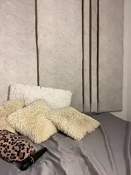 lilithdya online show from April 11, 1:32 am