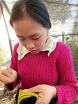 Snapshot of Hari-saka chatting on February 4, 9:59 am Hari-saka online show from February 4, 9:59 am